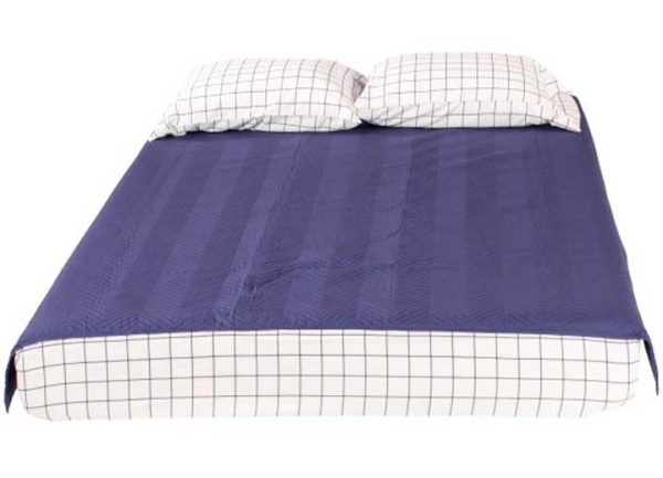LIPPERT 2022107826 Thomas Payne Microfiber 3-in-1 Tucked in Bedcover Set - Narrow King