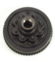 DEXTER 00821913 HUB; 8 x 6-1/2 In Bolt Pattern; 7000 Pounds Capacity; 9/16 In Studded Connection